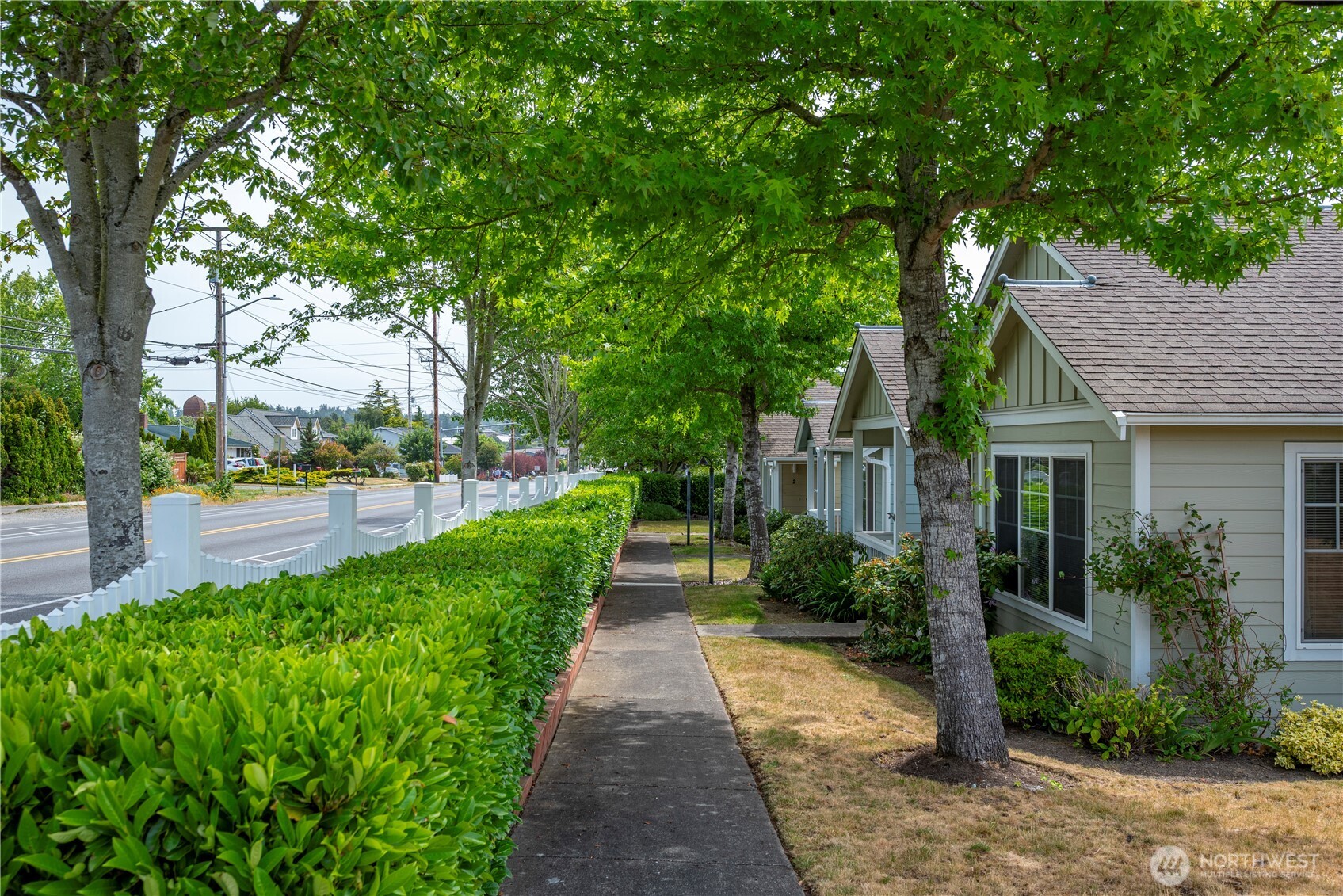 161 W Whidbey Avenue 4