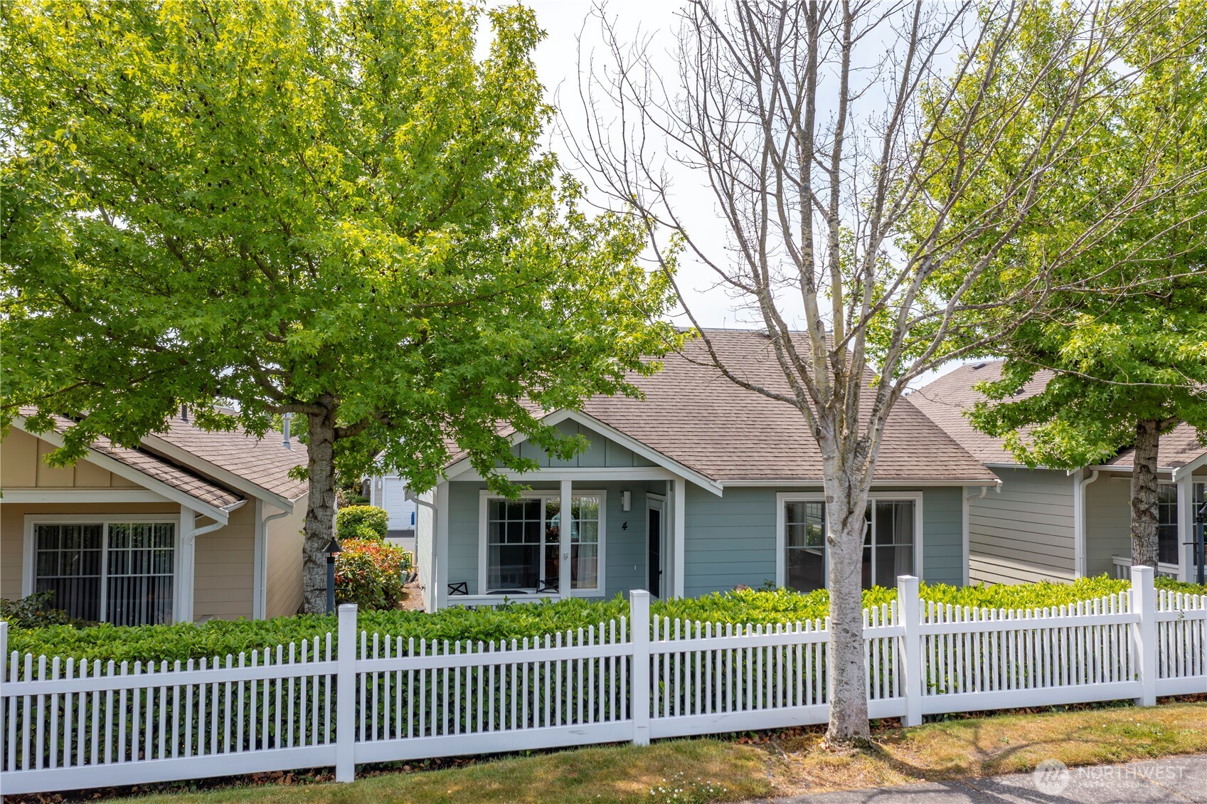 161 W Whidbey Avenue 4