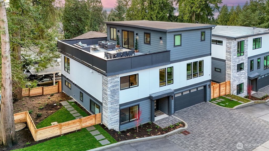 Photo of 11214 NE 67th Street, Kirkland, WA 98033 (MLS # 2355614)