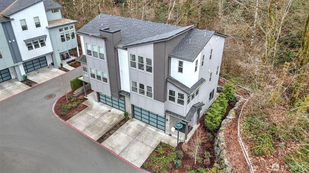 Photo of 13663 SE 67th Court, Newcastle, WA 98059 (MLS # 2341025)