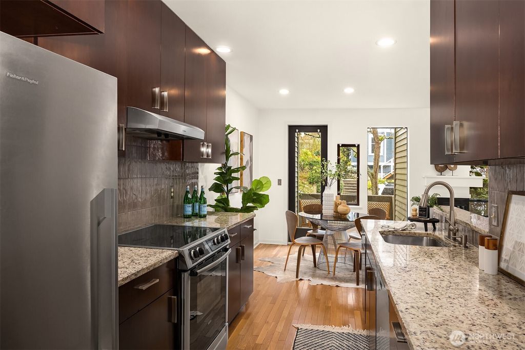 Photo of 600 Malden Avenue E #102, Seattle, WA 98112 (MLS # 2500701)