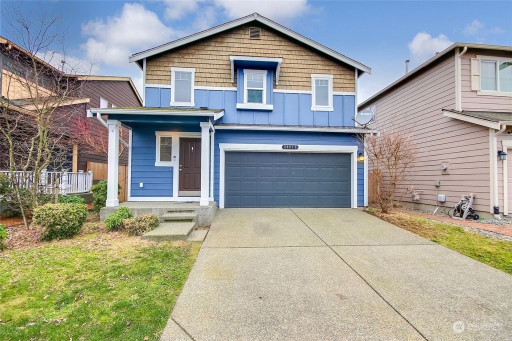 Photo of 20215 110th Place SE, Kent, WA 98031 (MLS # 2198824)