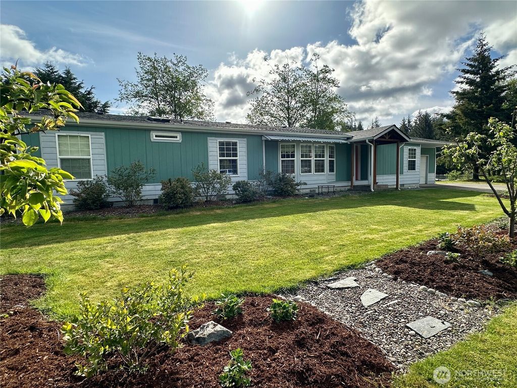 Photo of 61 Simmons Street, Sekiu, WA 98381 (MLS # 2516114)