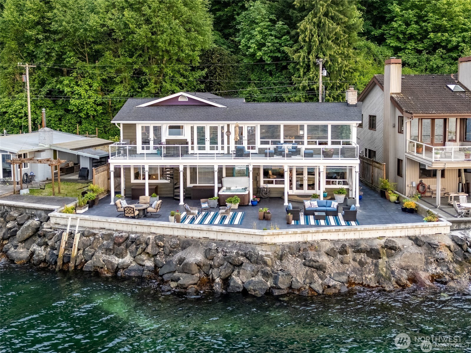10879 Point Vashon Drive SW