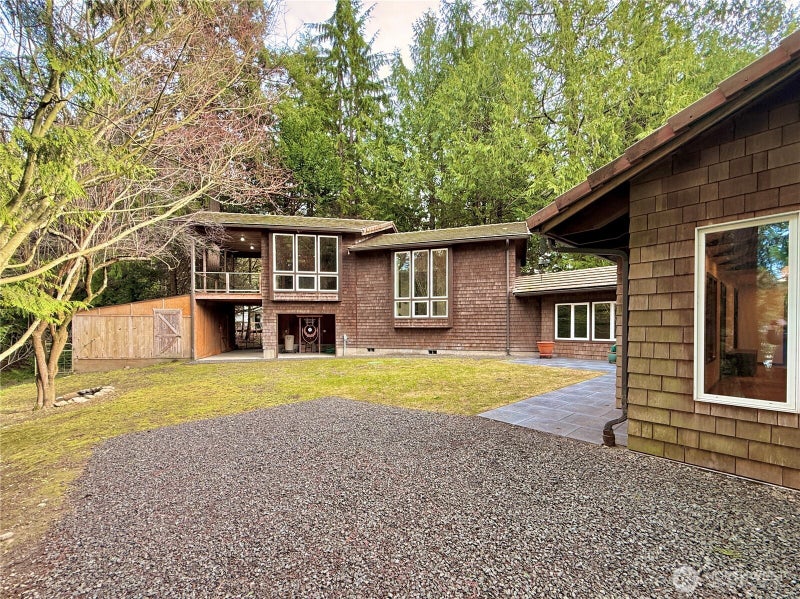 6132 NE Carlin Court
