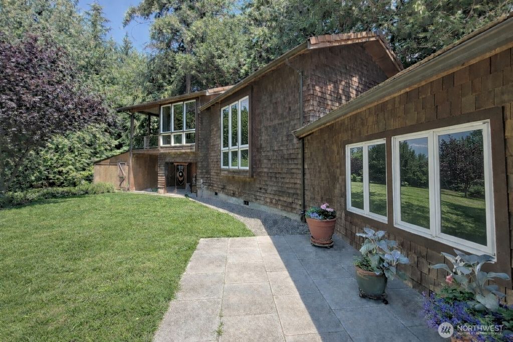 Photo of 6132 NE Carlin Court, Kingston, WA 98346 (MLS # 2468177)