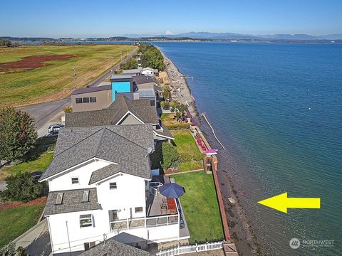 A home in Camano Island