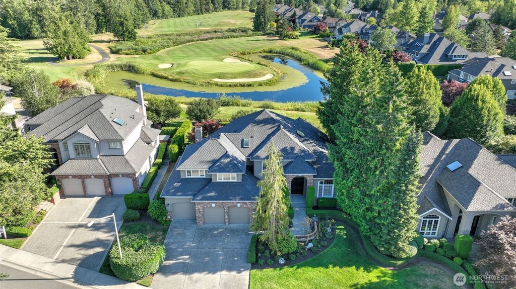 Photo of 24611 SE 2nd Place, Sammamish, WA 98074 (MLS # 2407446)