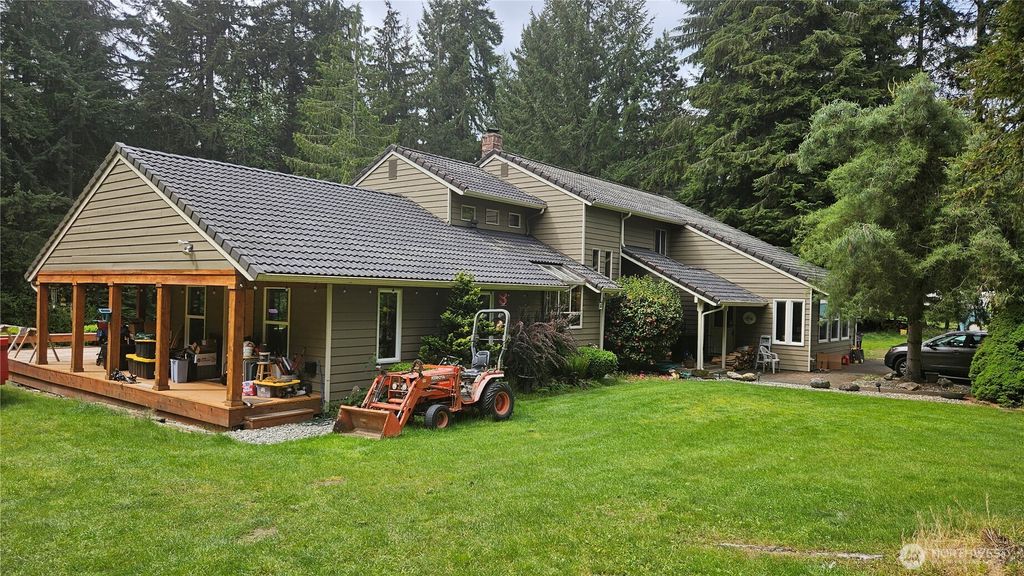 Photo of 19412 78th Avenue SE, Snohomish, WA 98296 (MLS # 2378417)