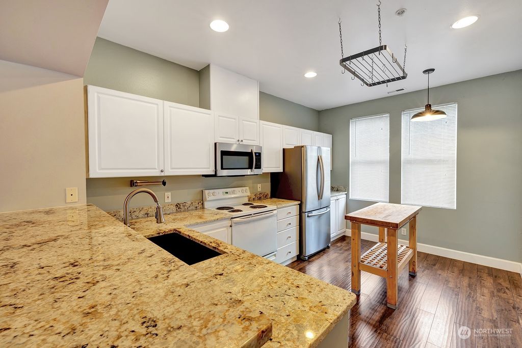 Photo of 23210 60th Place S, Kent, WA 98032 (MLS # 2213818)