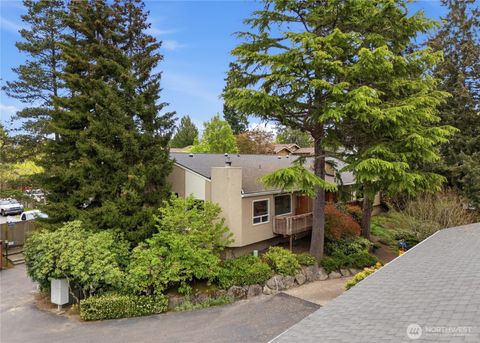 Photo of 790 Madison Avenue N, Bainbridge Island, WA 98110 (MLS # 2502973)