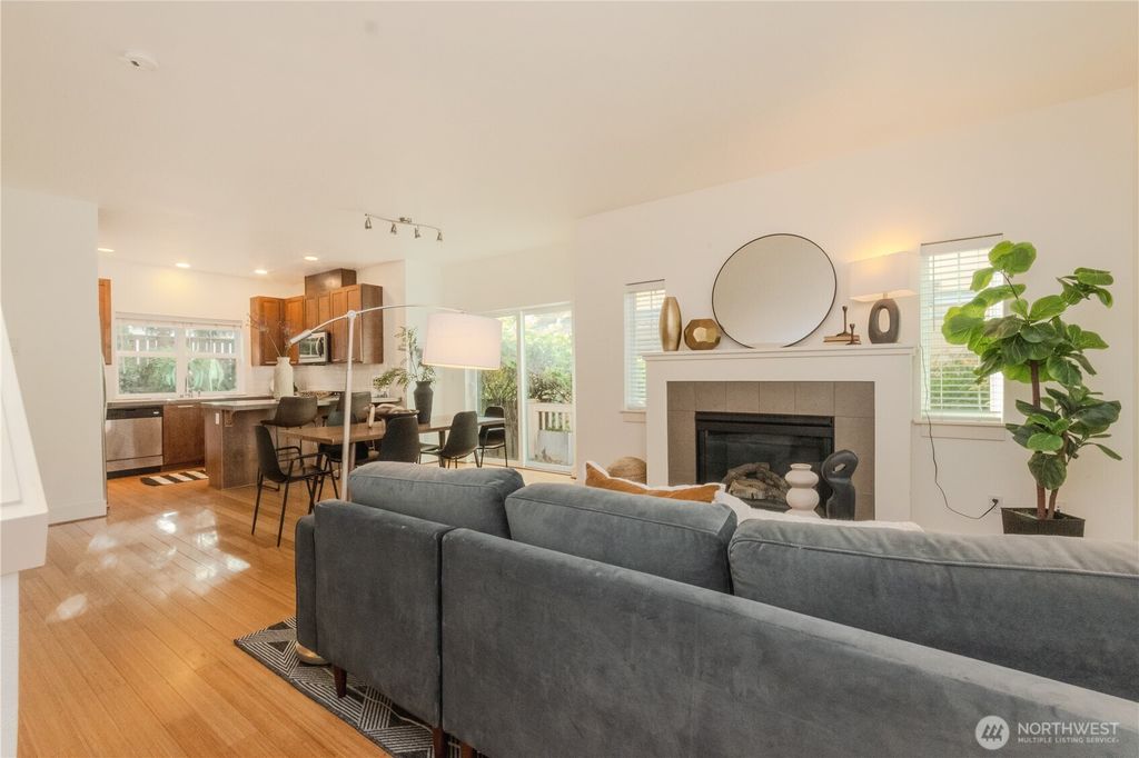 Photo of 5913 31st Avenue SW, Seattle, WA 98126 (MLS # 2346746)