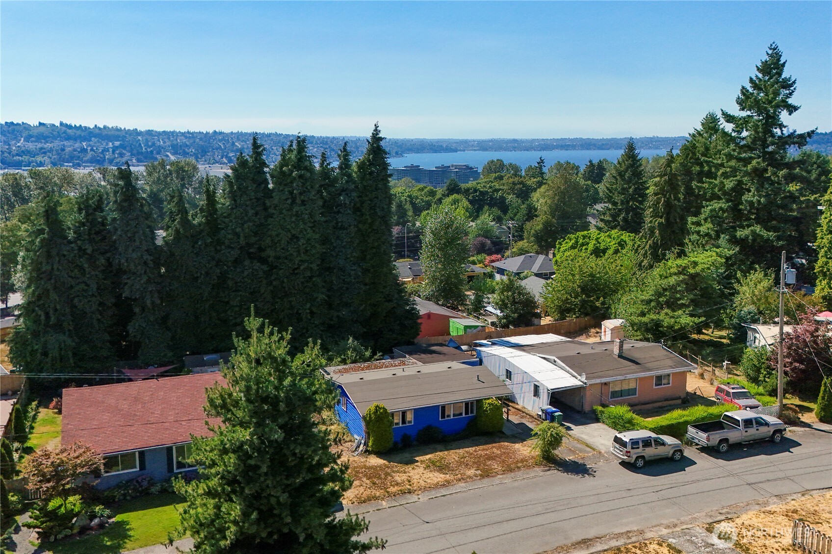 2190 NE 9th Place