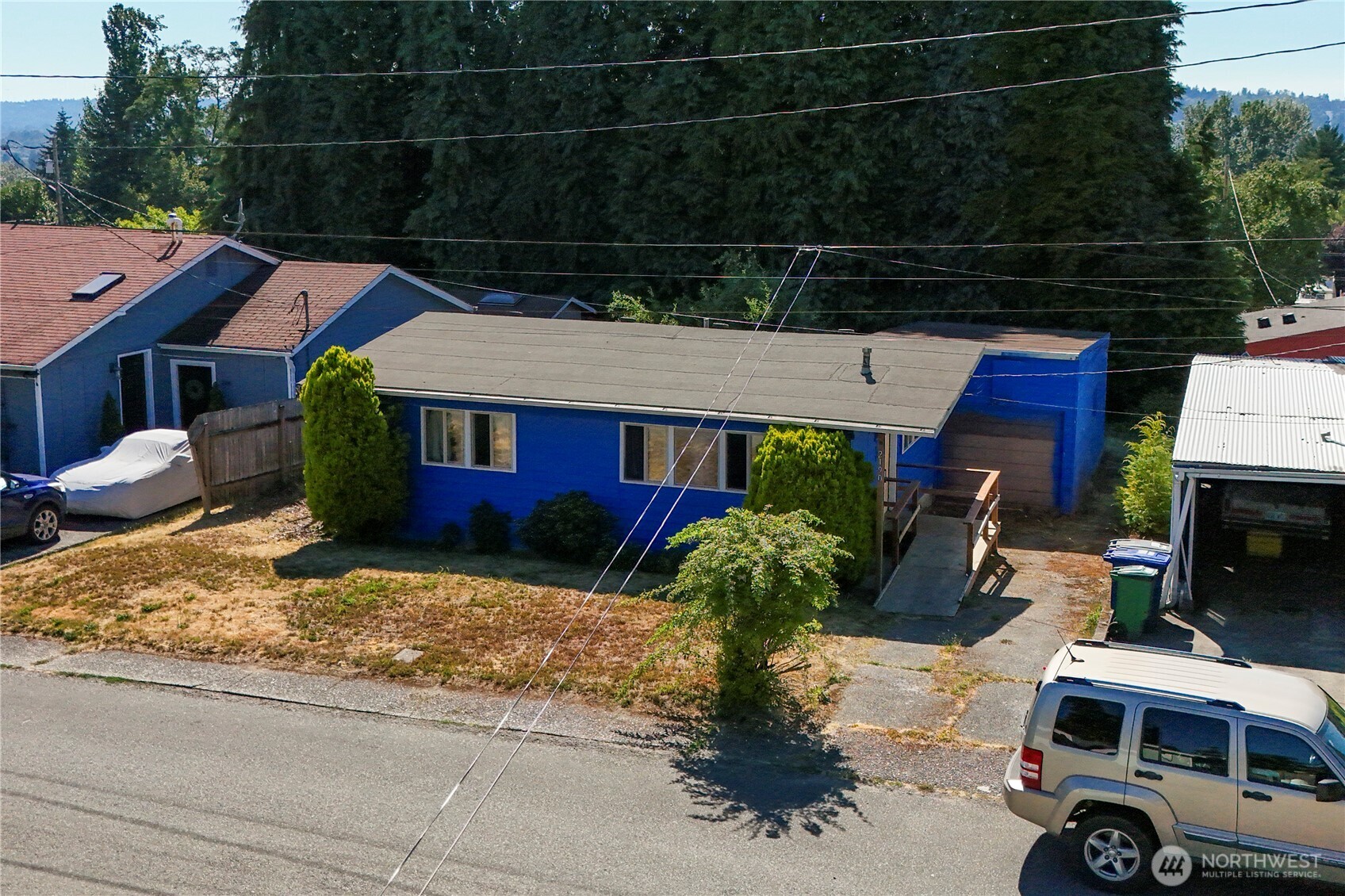 2190 NE 9th Place