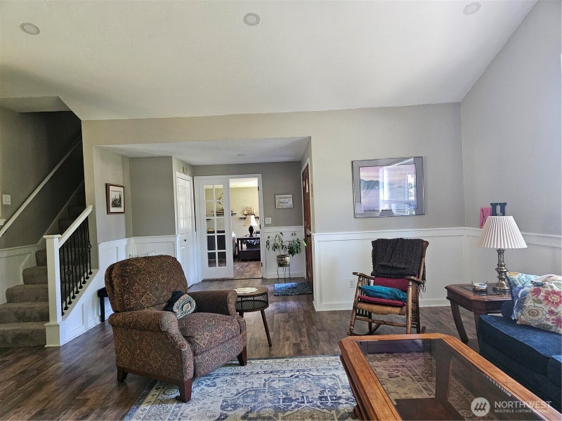 40 N Mt Christie Drive W