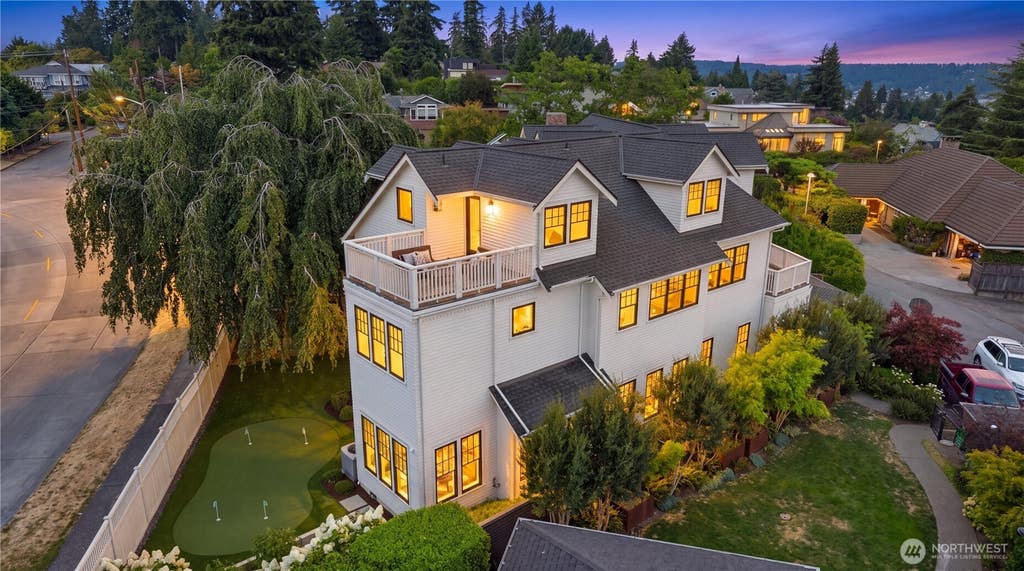 Photo of 6224 NE Princeton Way, Seattle, WA 98115 (MLS # 2568493)