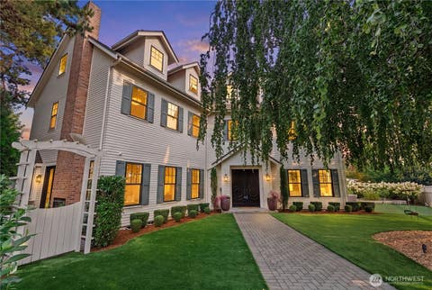 Photo of 6224 NE Princeton Way, Seattle, WA 98115 (MLS # 2568493)
