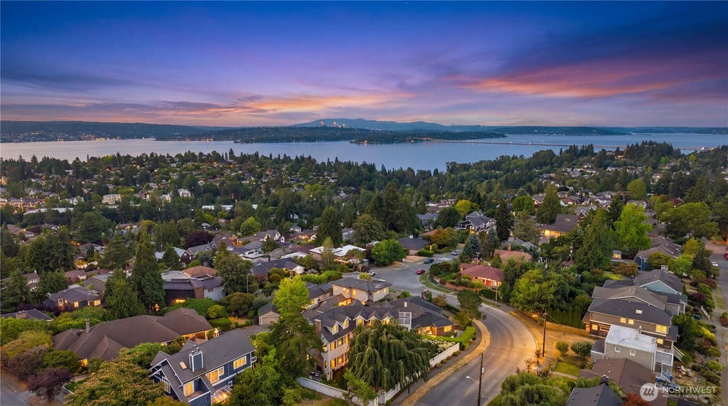 Photo of 6224 NE Princeton Way, Seattle, WA 98115 (MLS # 2568493)