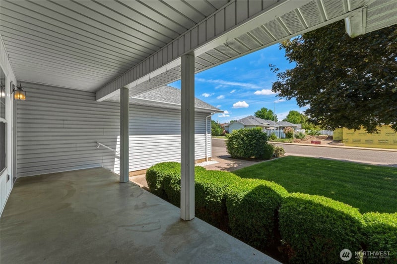 22 Parkwood Circle