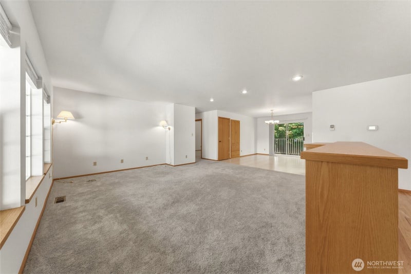 22 Parkwood Circle