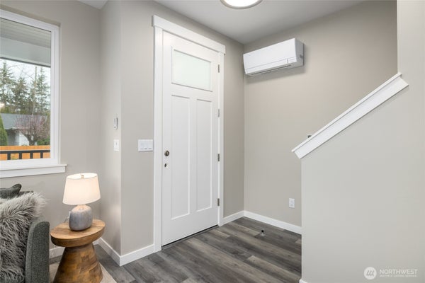 1515 N WAUGH RD UNIT B, MOUNT VERNON, WA 98273 - Image 51d4f73d175bebb1d7a1db2ad79bf40a/1730499196