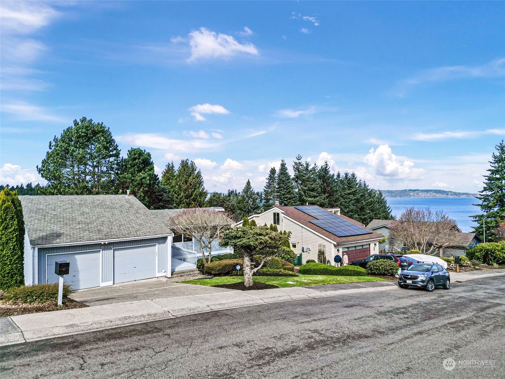 Photo of 31317 41st Place SW, Federal Way, WA 98023 (MLS # 2206642)