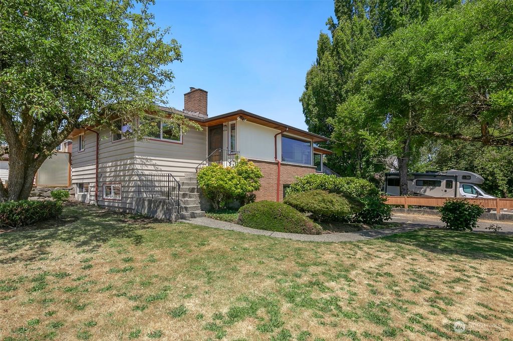 Photo of 14421 46th Avenue S, Tukwila, WA 98168 (MLS # 2260285)
