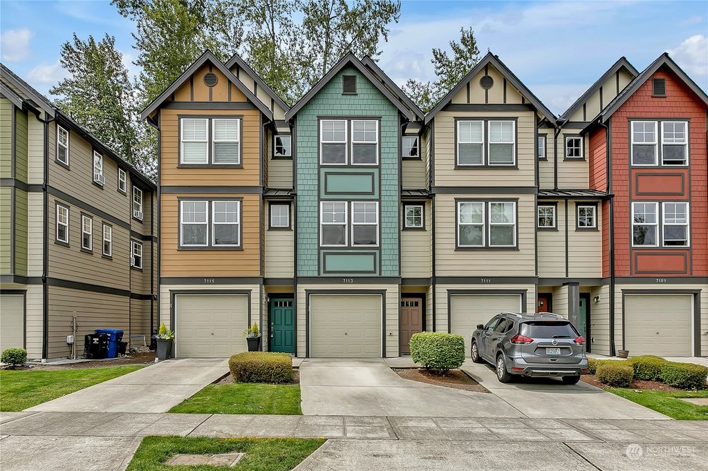 Photo of 7113 27th Avenue SW, Seattle, WA 98106 (MLS # 2252521)