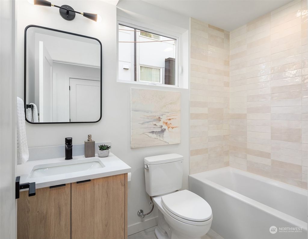 Photo of 2324 15th Avenue S #D, Seattle, WA 98144 (MLS # 2188939)