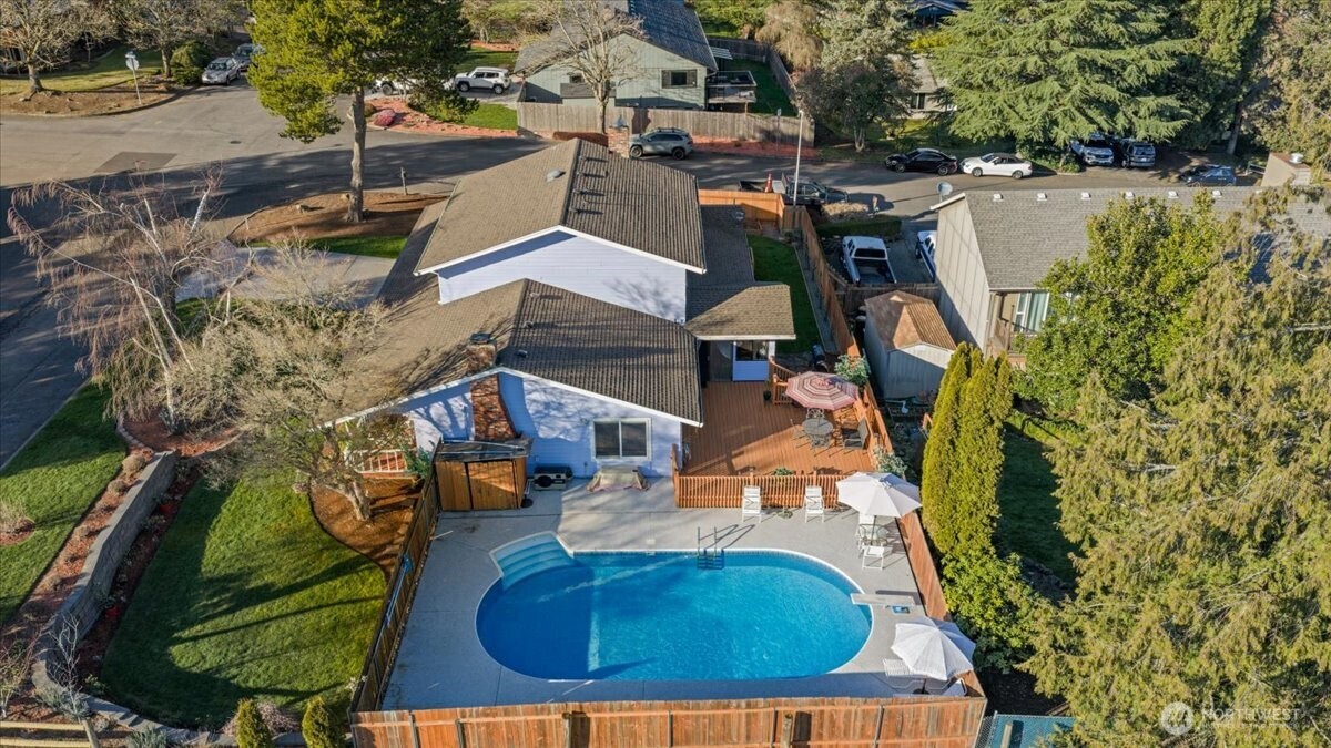 15905 NE 33rd Avenue