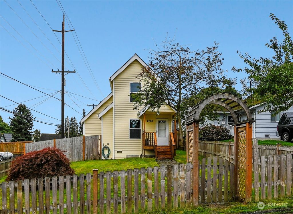 Photo of 2120 48th Street SE, Everett, WA 98203 (MLS # 2168096)