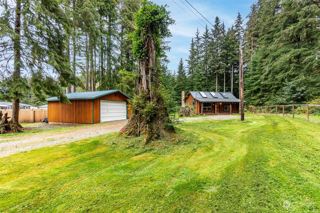 Photo of 23429 Pearce Way, Granite Falls, WA 98252 (MLS # 2291004)