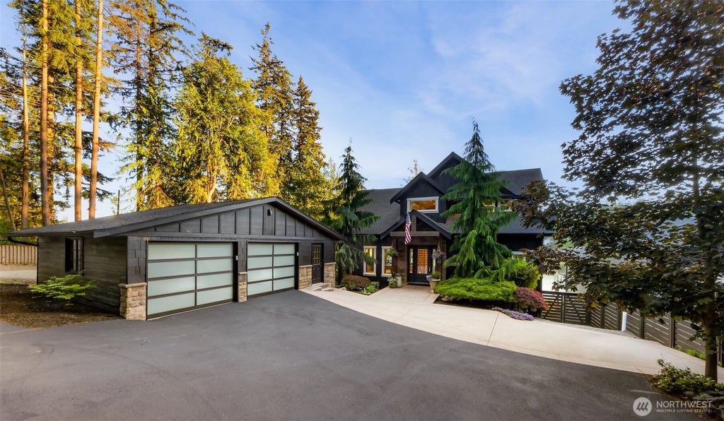 Photo of 15404 Lakeview Avenue, Stanwood, WA 98292 (MLS # 2540689)