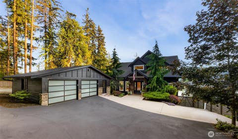 Photo of 15404 Lakeview Avenue, Stanwood, WA 98292 (MLS # 2540689)