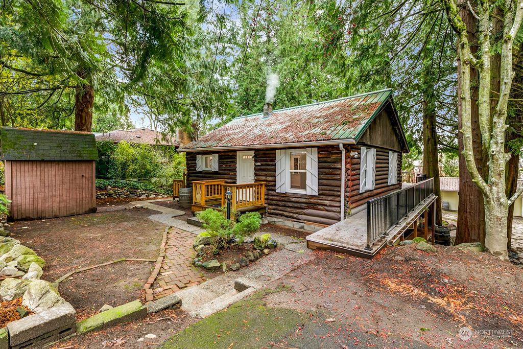 Photo of 15256 Densmore Avenue N, Shoreline, WA 98133 (MLS # 2311870)