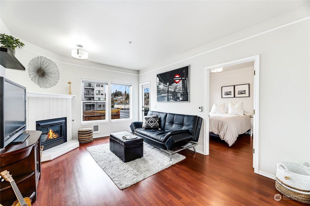 Photo of 3271 SW Avalon Way #401, Seattle, WA 98126 (MLS # 2048515)
