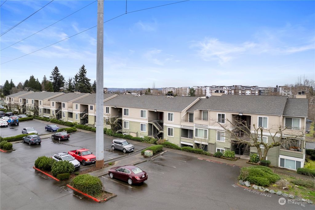 Photo of 3233 NE 12th Street #311, Renton, WA 98056 (MLS # 2195790)