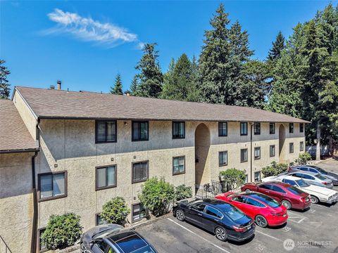Photo of 10005 SE 235th ST #E307, Kent, WA 98031 (MLS # 2558396)