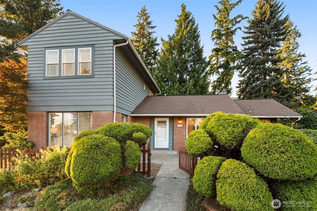 Photo of 12703 4th Avenue NW, Seattle, WA 98177 (MLS # 2557913)