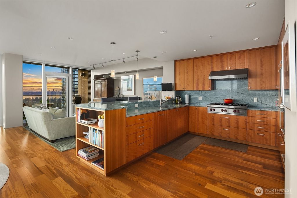 Photo of 10700 NE 4th Street #3016, Bellevue, WA 98004 (MLS # 2484907)