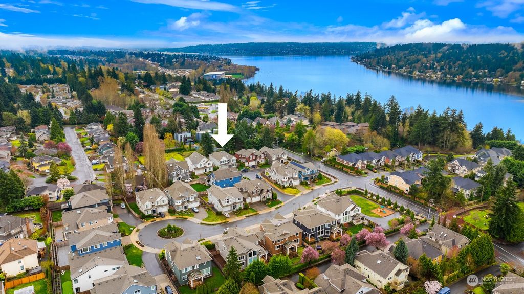 Photo of 11249 SE 61ST Terrace, Bellevue, WA 98006 (MLS # 2243052)