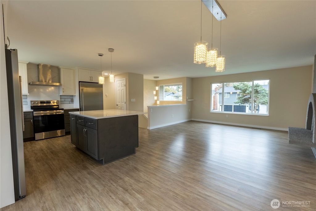 Photo of 5919 99th Place NE, Marysville, WA 98270 (MLS # 2491889)