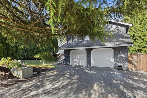 Photo of 23707 Meridian Place W, Bothell, WA 98021 (MLS # 2525138)