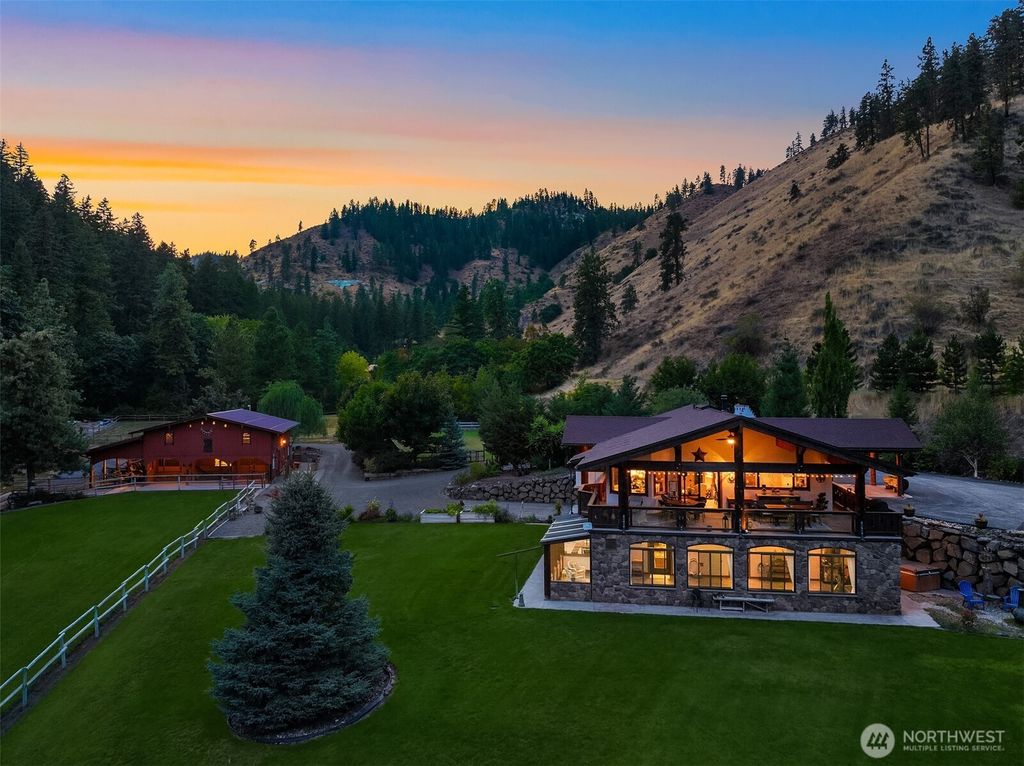 Photo of 951 Willems Road, Cashmere, WA 98815 (MLS # 2517665)