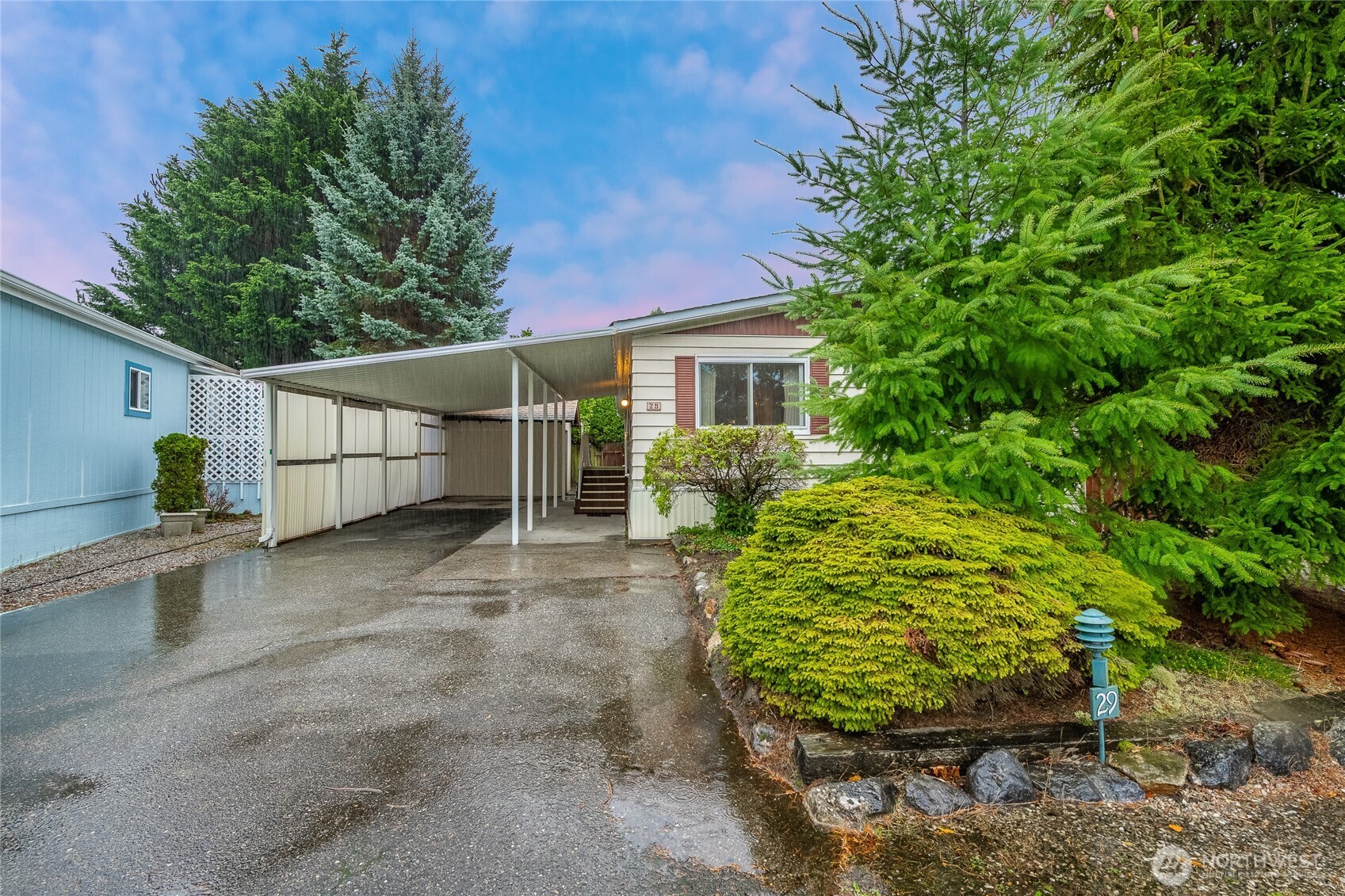 425 Chuckanut N 29