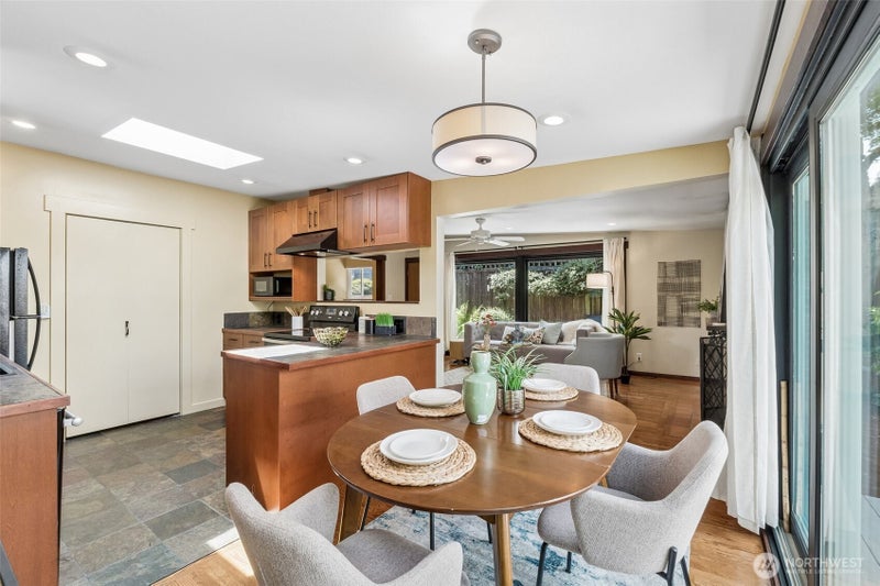 3222 NE 85th Street