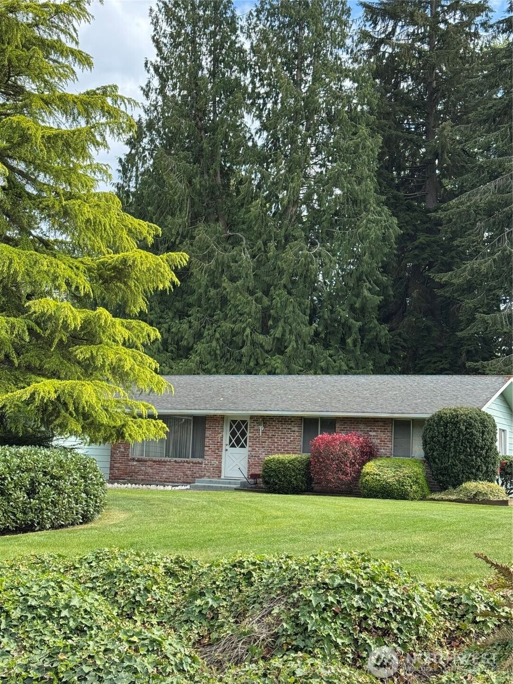 Photo of 2524 252nd Street NE Street NE, Arlington, WA 98223 (MLS # 2380611)