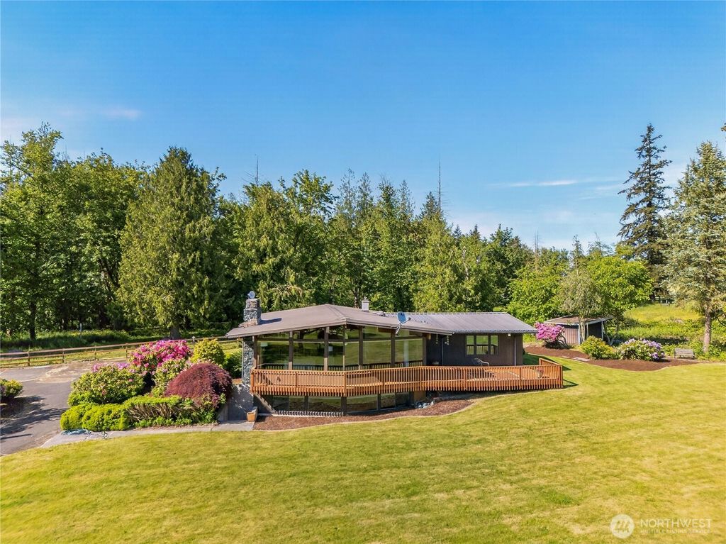 Photo of 42530 188th Avenue SE, Enumclaw, WA 98022 (MLS # 2528208)