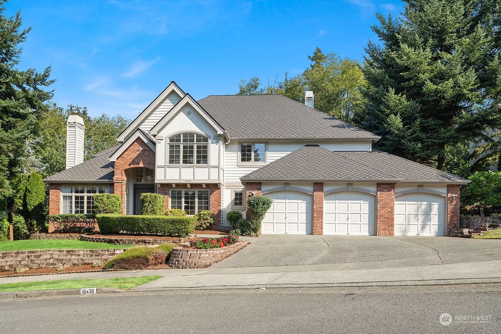 Photo of 16438 SE 57th Place, Bellevue, WA 98006 (MLS # 1998252)