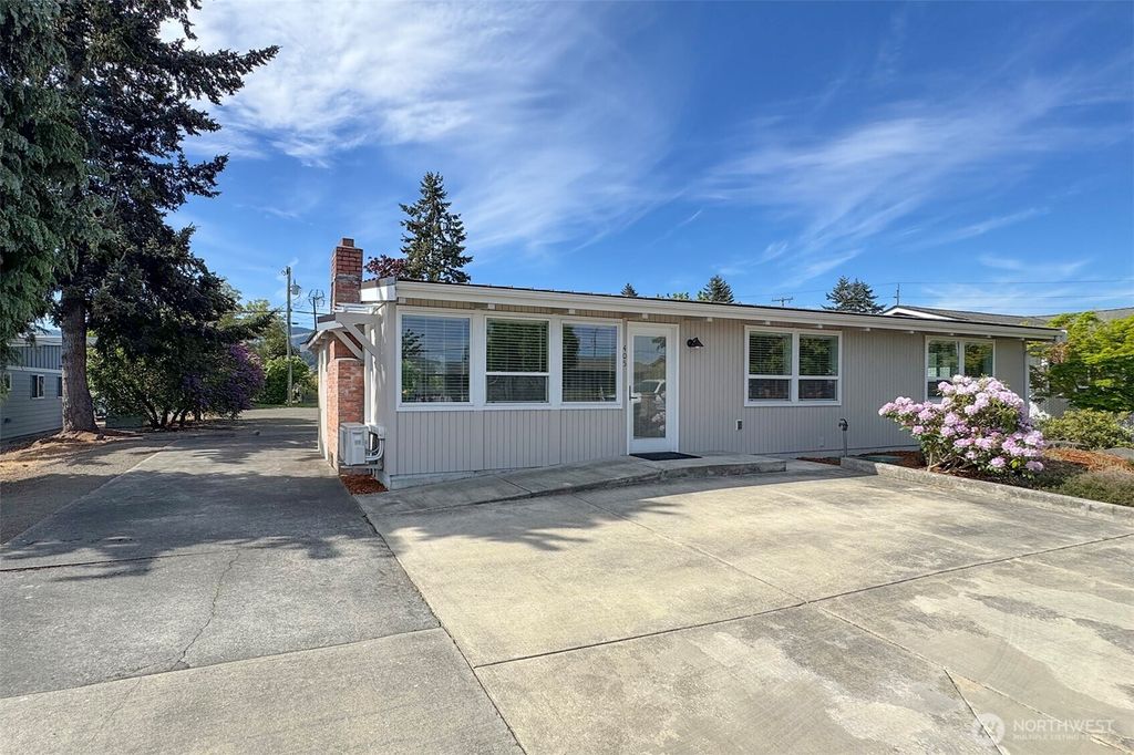Photo of 405 W Bell Street, Sequim, WA 98382 (MLS # 2522842)